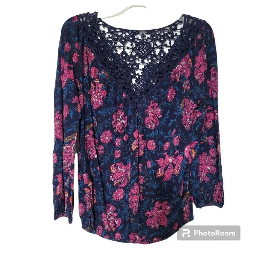 Lucky Brand Navy And Pink Floral‎ Katie Embroidered Crochet Lace Yoke Top Size M